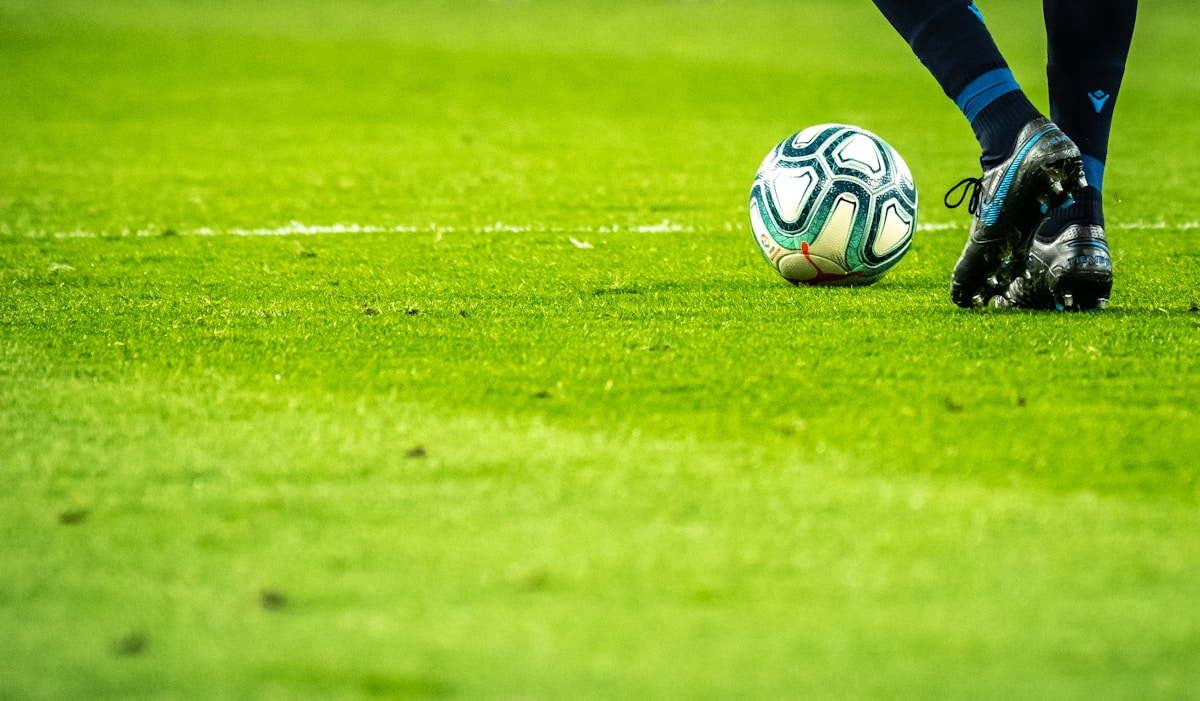 Indoor-Halle mit aktiven Besuchern